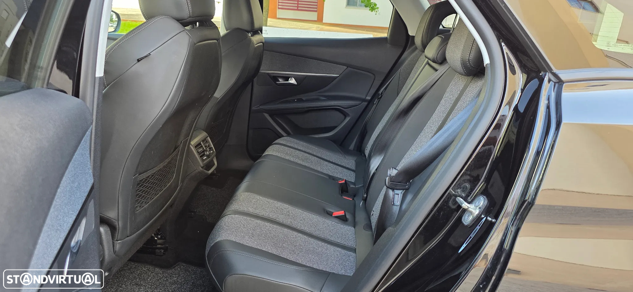 Peugeot 3008 1.2 PureTech Allure - 8
