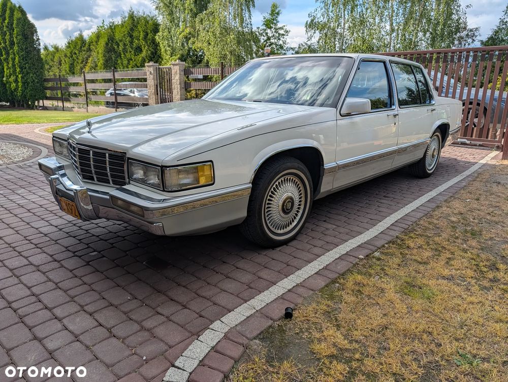 Cadillac Deville - 6