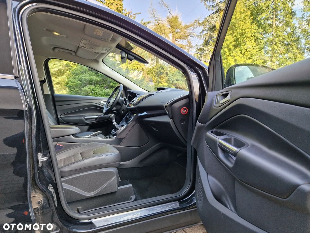 Ford Kuga 2.0 TDCi 4WD Titanium Plus - 24