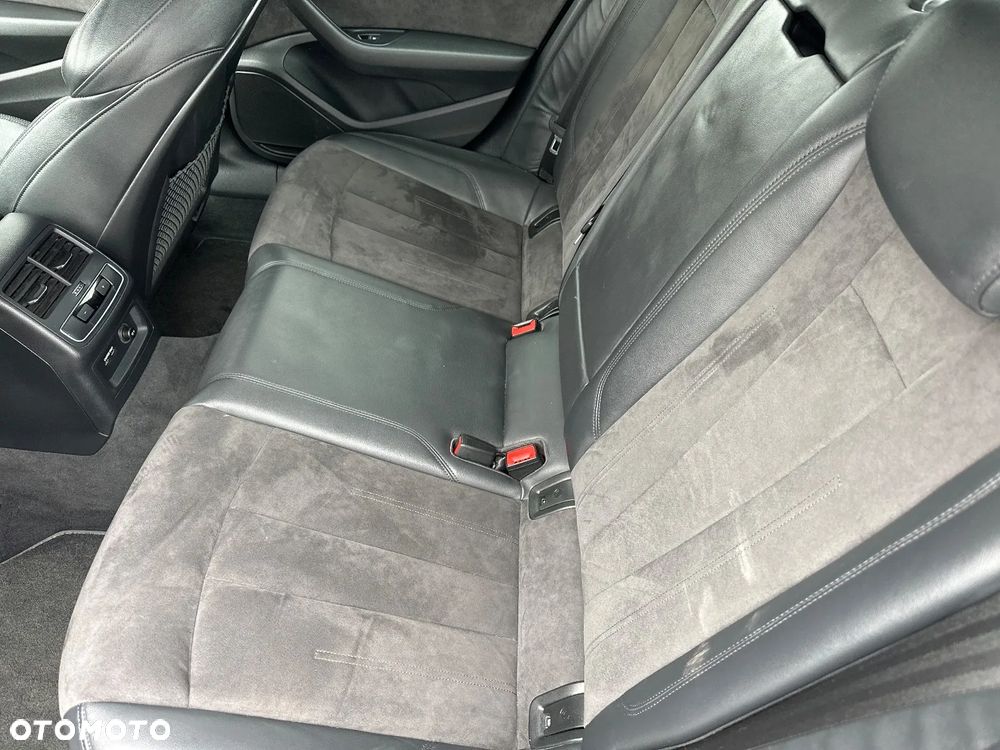 Audi A4 Limousine 2.0 TDI Sport S tronic - 32