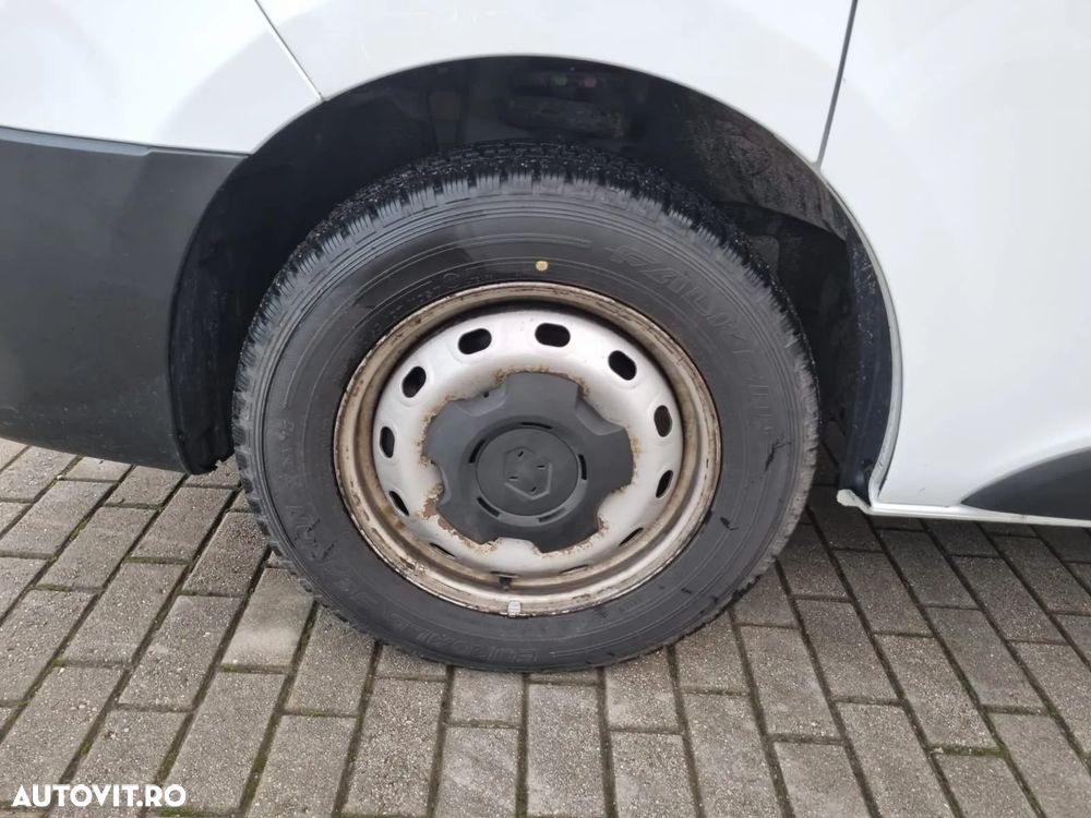 Renault Trafic FURGON - 15