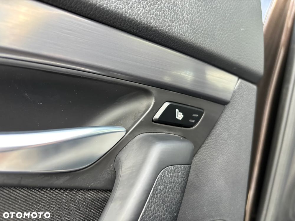 Hyundai i40 Kombi 1.7 CRDi Premium - 11