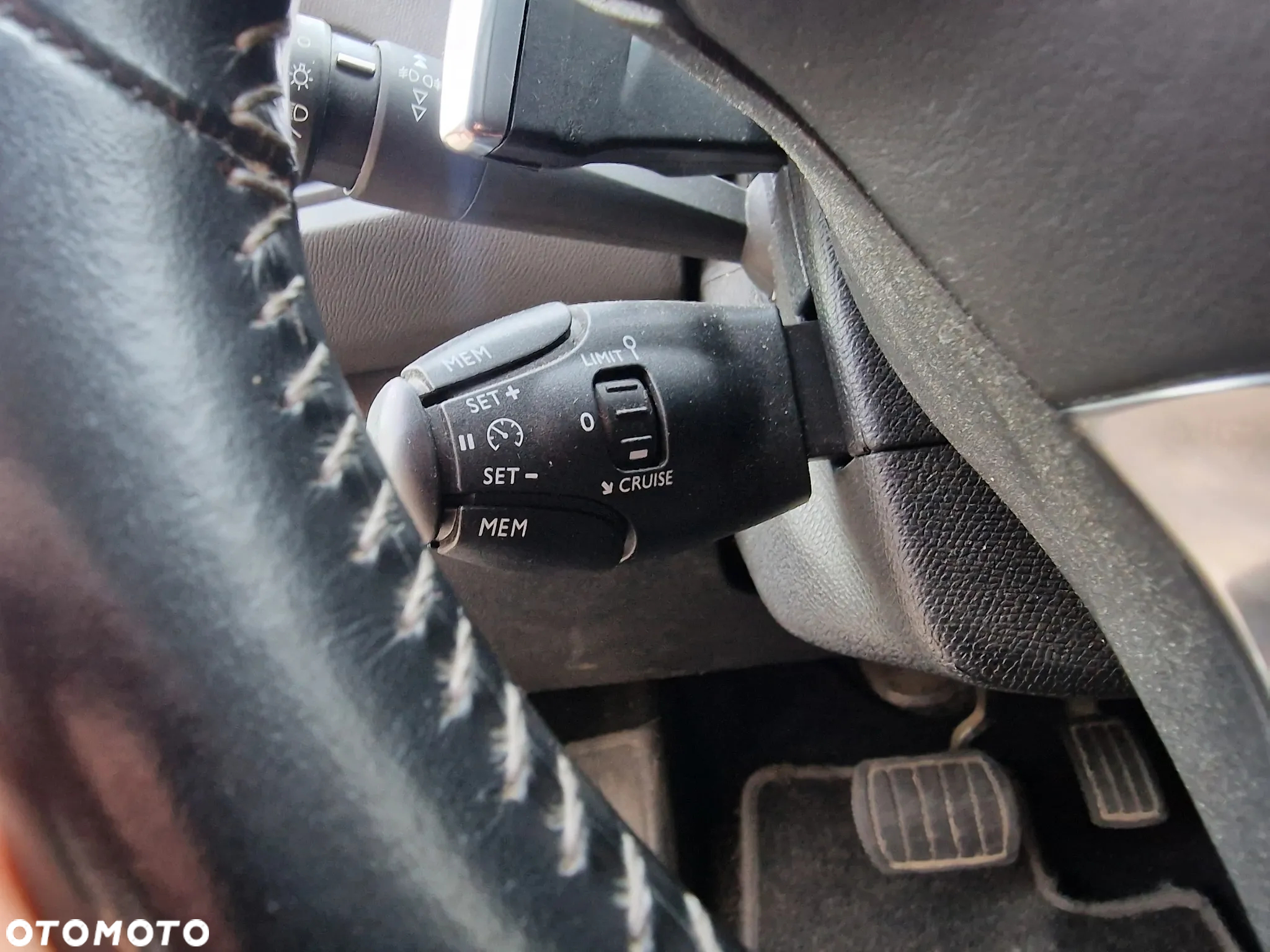 Peugeot 308 - 25
