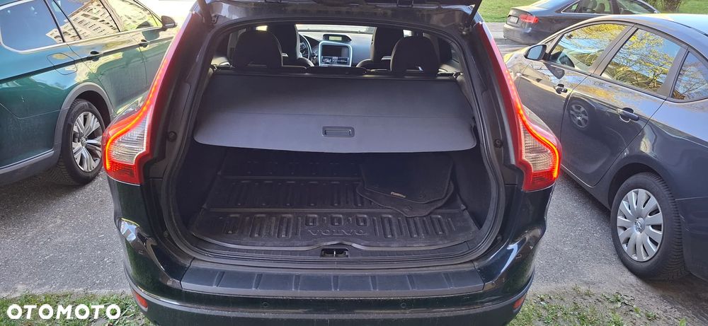 Volvo XC 60 D5 AWD Momentum - 19