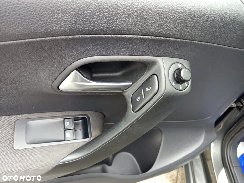 Volkswagen Polo 1.6 TDI Blue Motion Technology Life - 36