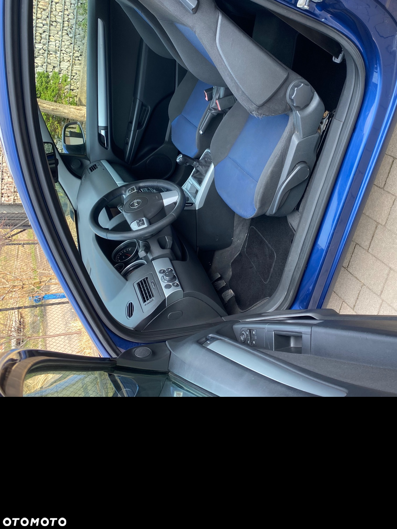 Opel Astra GTC 1.8 - 15