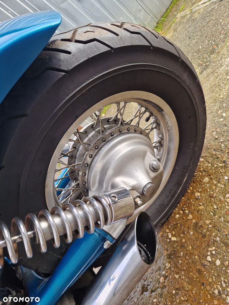 Suzuki Intruder - 25