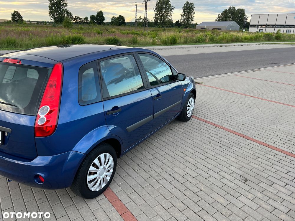 Ford Fiesta 1.4 Ambiente - 20