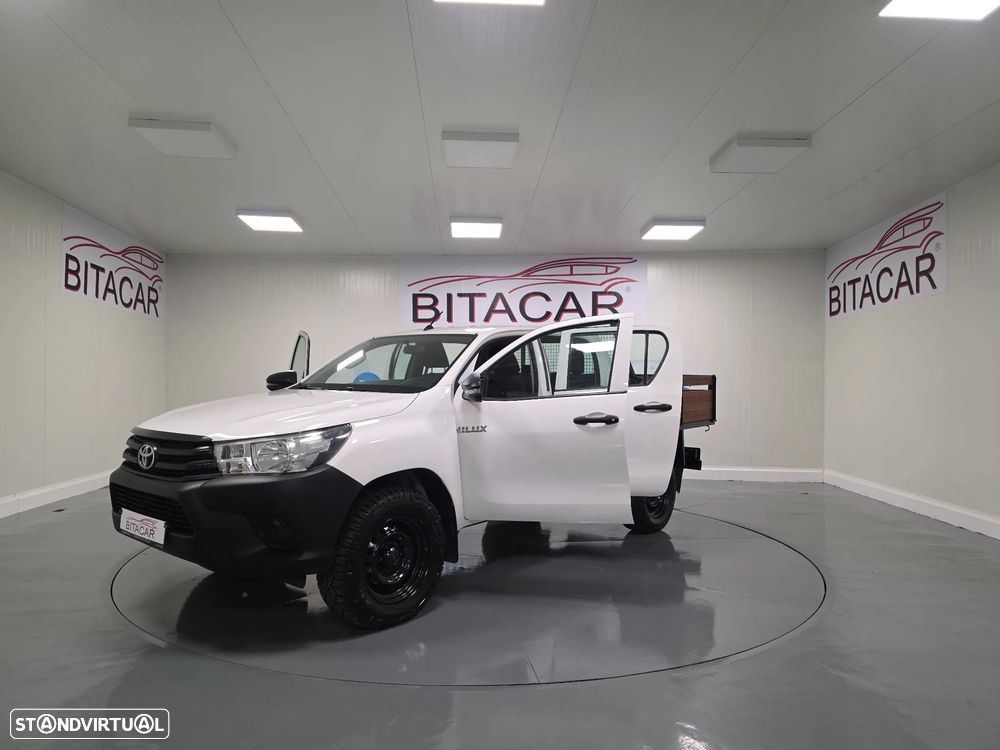 Toyota HILUX 2.4 D-4D 4WD CD CH - 13