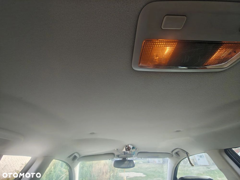 Toyota Avensis 2.2 D-CAT Sol plus NAVI - 5