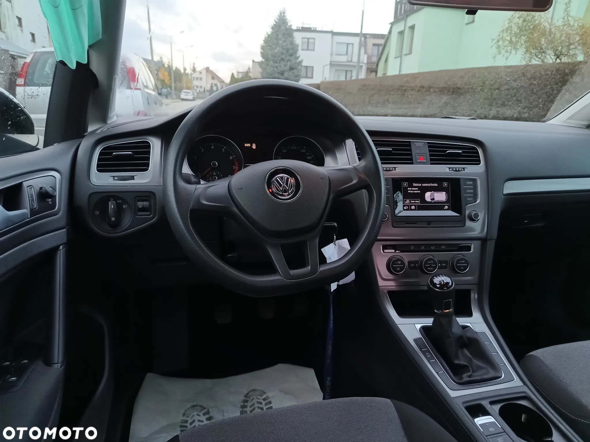 Volkswagen Golf - 18