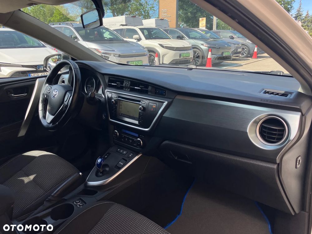 Toyota Auris - 13
