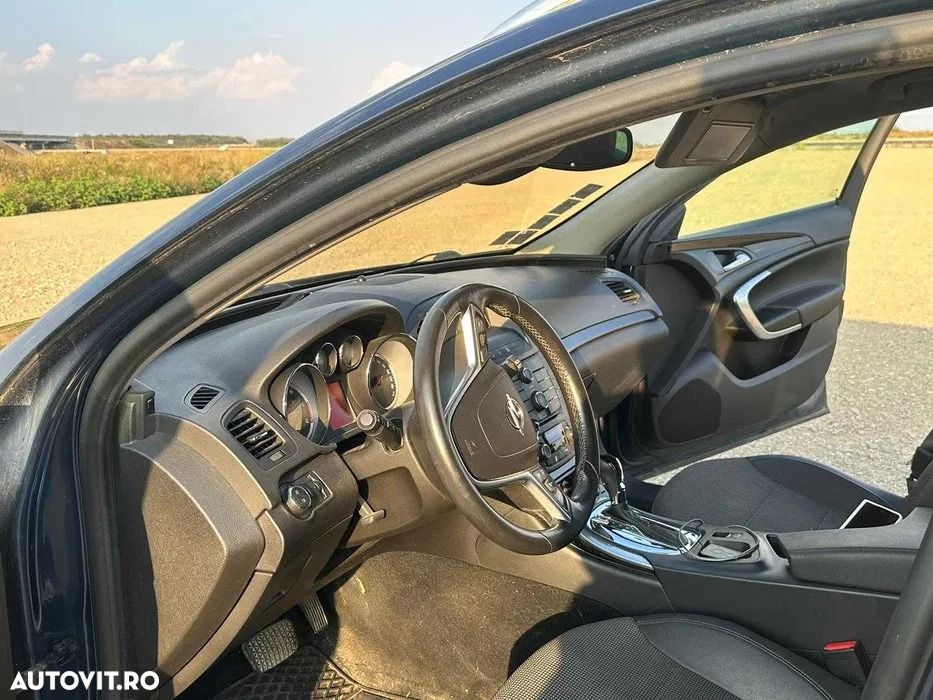Opel Insignia 2.0 CDTI 4x4 Sport Aut. - 8