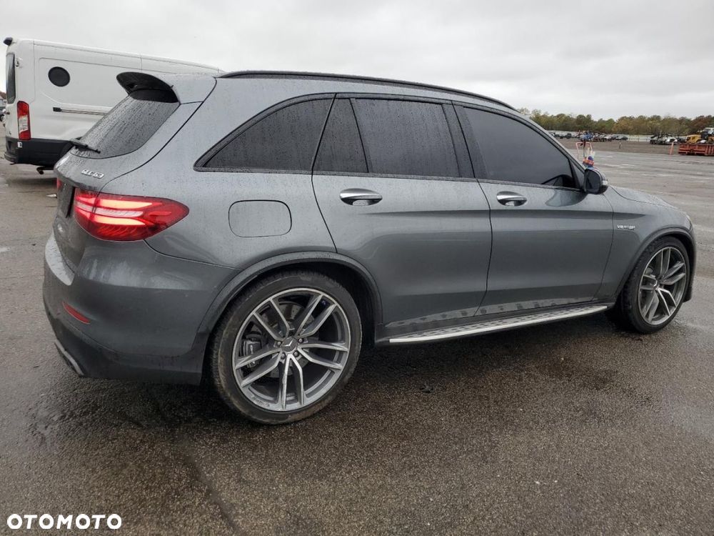Mercedes-Benz GLC - 2