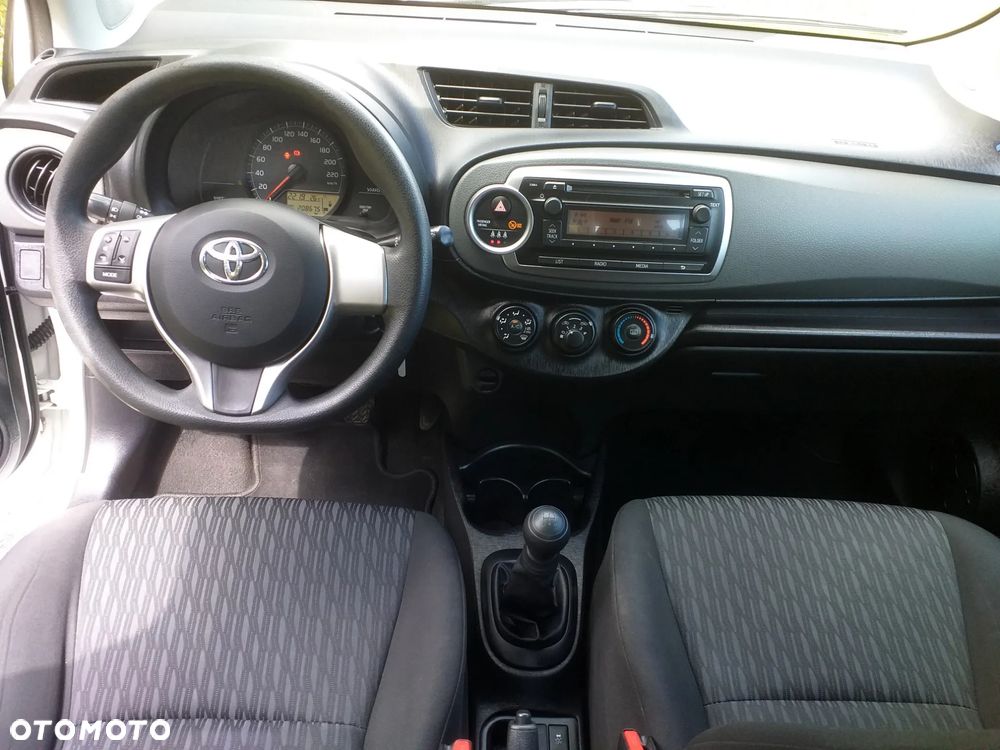 Toyota Yaris 1.0 Life EU6 - 15