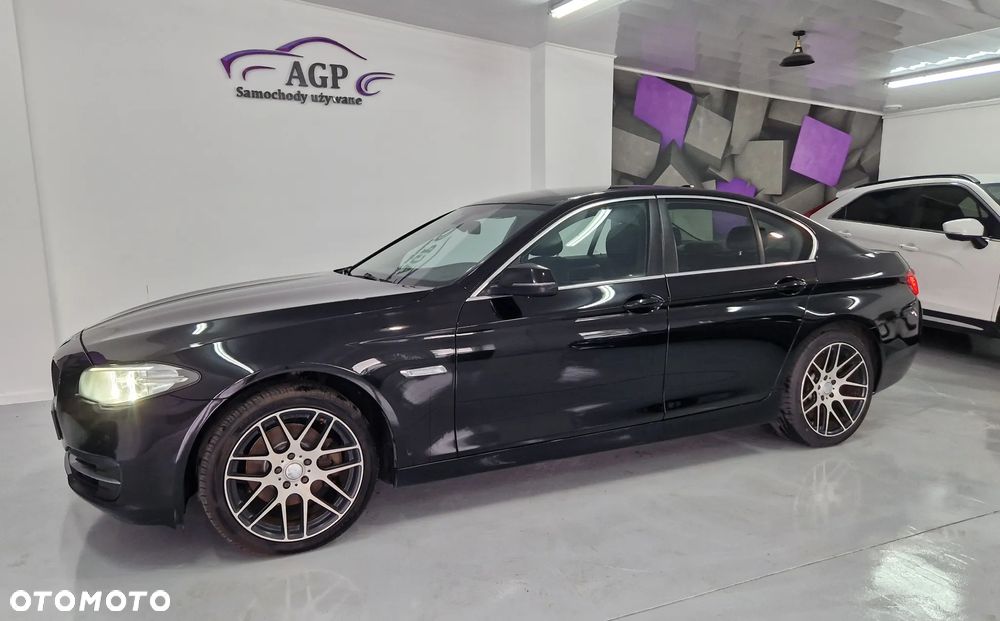 BMW Seria 5 520d - 14
