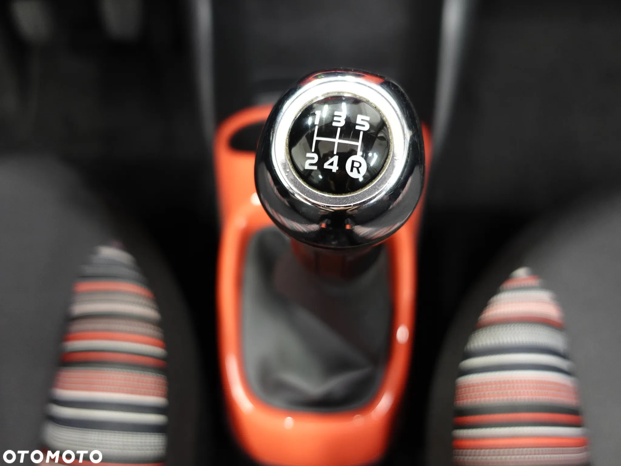 Citroën C1 1.2 Pure Tech Airscape Shine - 32