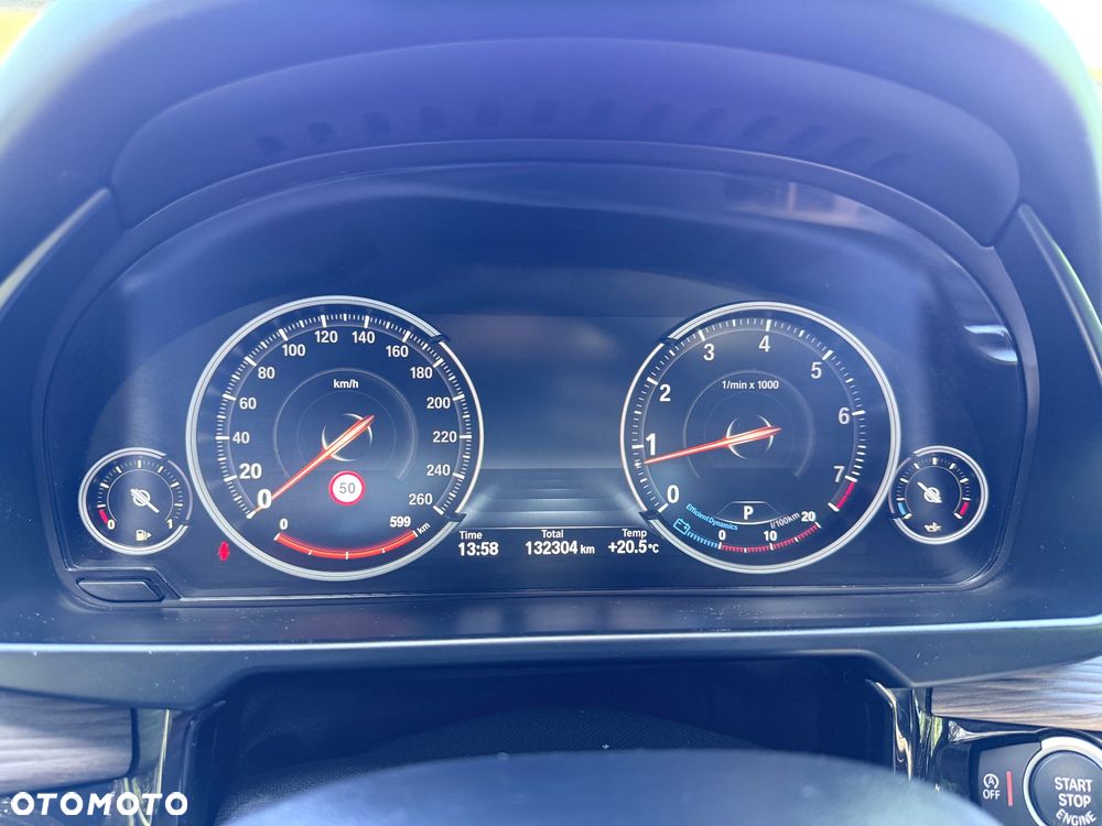 BMW X5 xDrive50i - 20