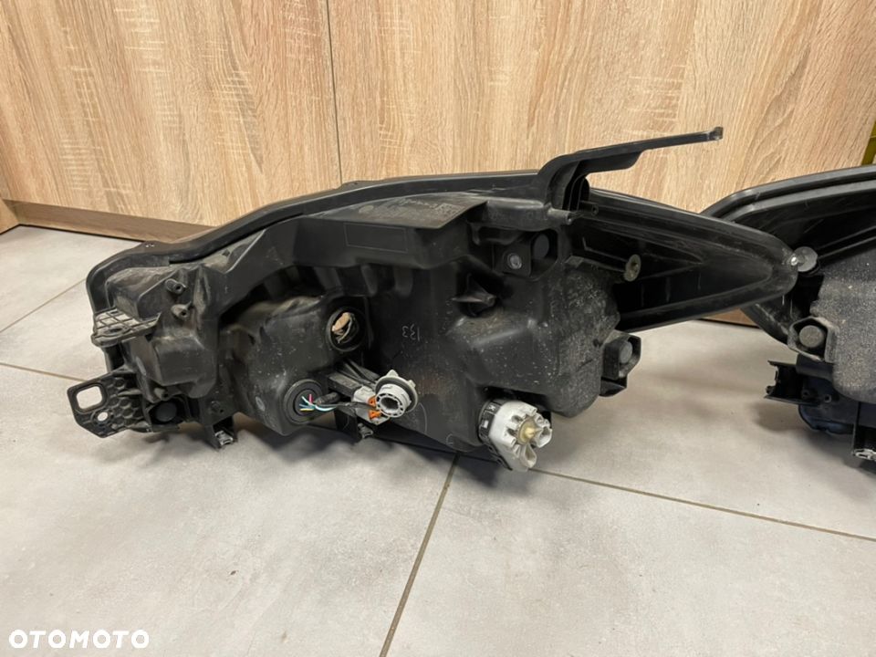 Suzuki Sx4 s-cross reflektor full led - 2
