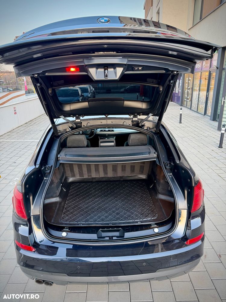 BMW Seria 5 520d Sport-Aut. - 23