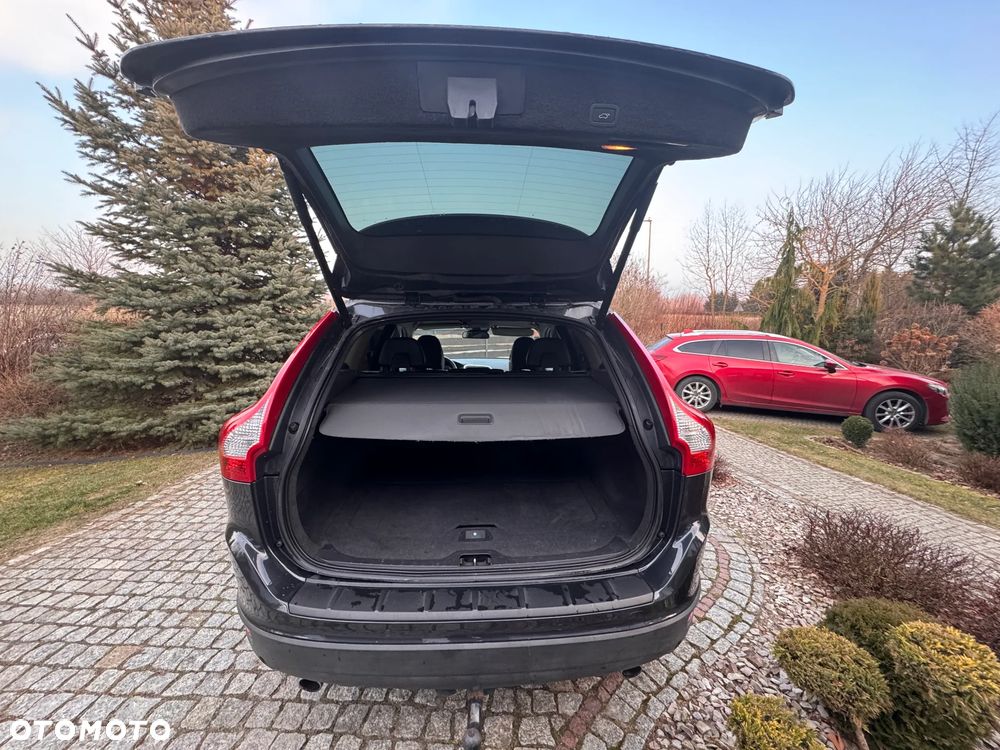 Volvo XC 60 2.4D AWD Summum - 8