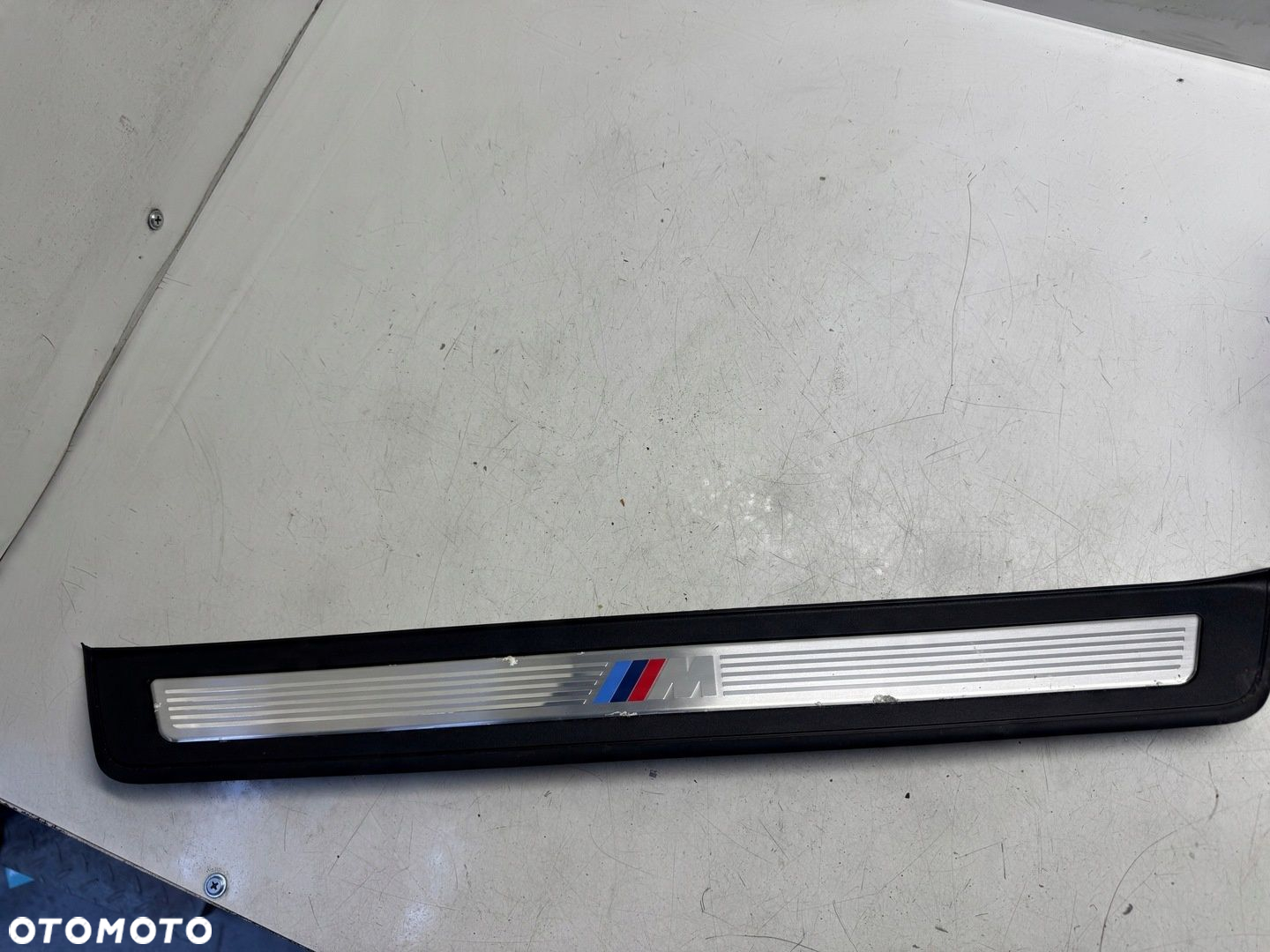 BMW 5 F10 LISTWY PROGOWE MPAKIET - 7