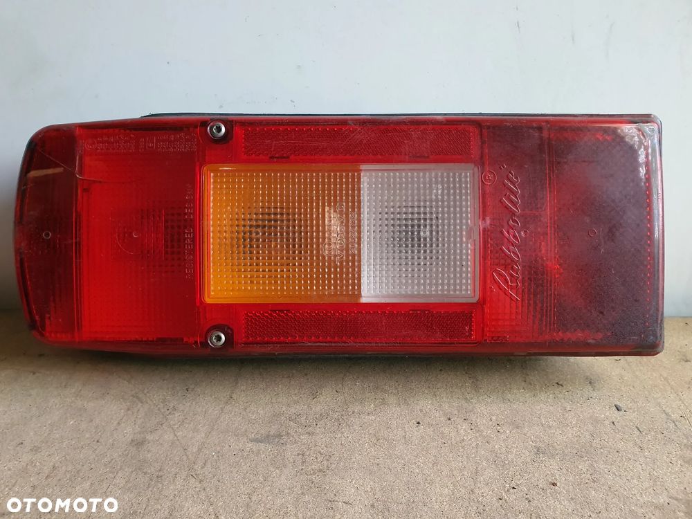 LAMPA TYLNA MERCEDES VOLVO RENAULT DAF - 13