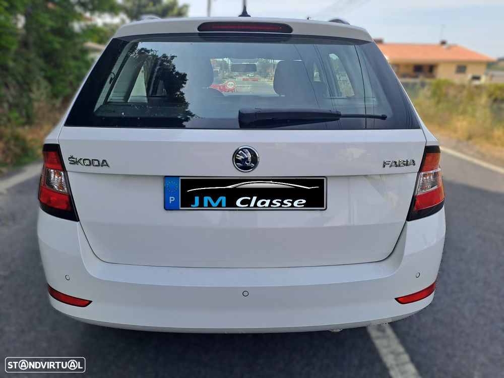 Skoda Fabia Break 1.0 Active Plus - 5