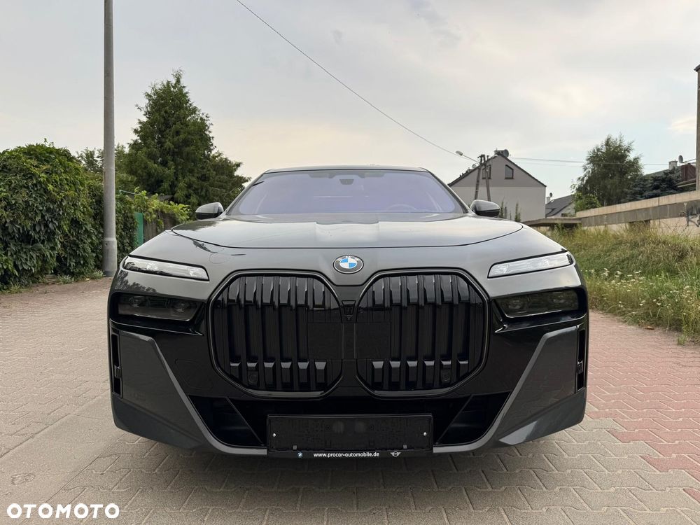 BMW Seria 7 740d xDrive mHEV Individual Edition sport - 9