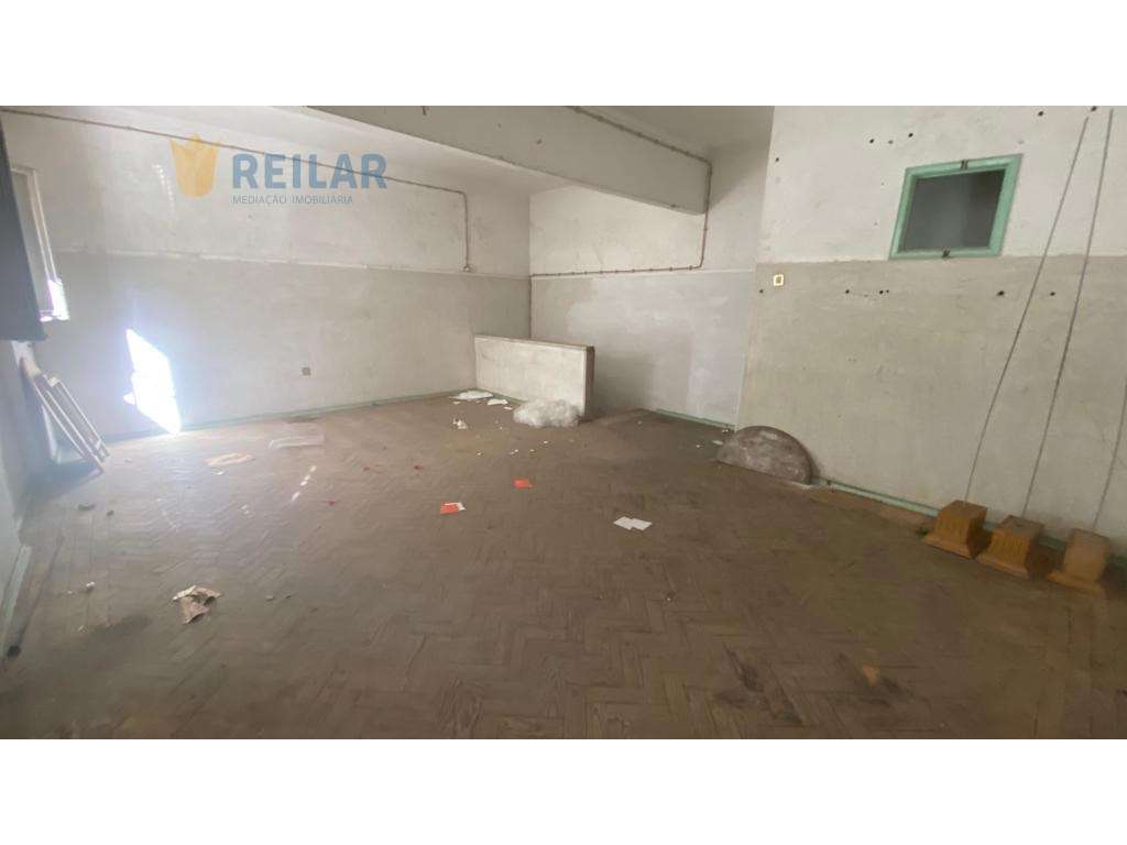 Alhandra - Loja 296 m2 - Grande imagem: 4/22