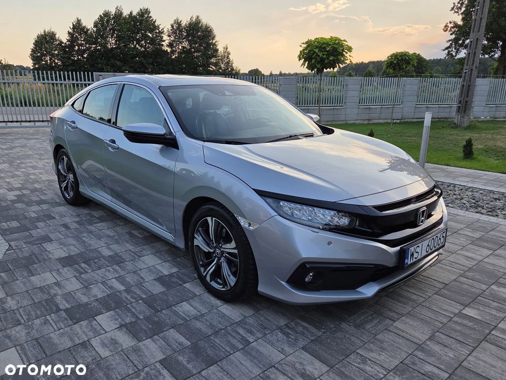 Honda Civic 1.5 T Elegance CVT - 9