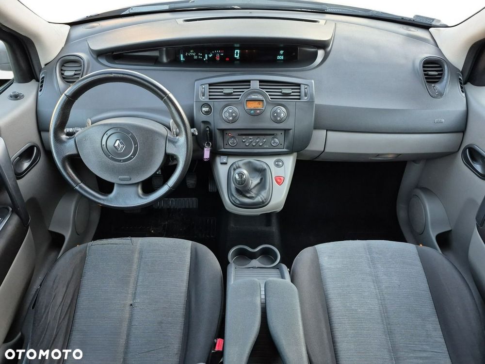 Renault Scenic 1.6 16V Dynamique - 19