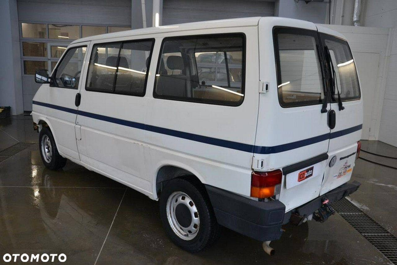 Volkswagen Transporter - 8