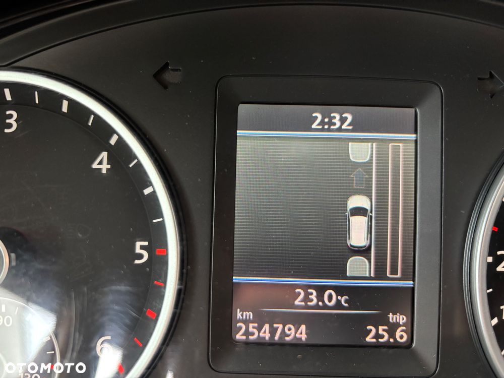 Volkswagen Tiguan 2.0 TDI SCR (BlueMotion Technology) Comfortline - 36