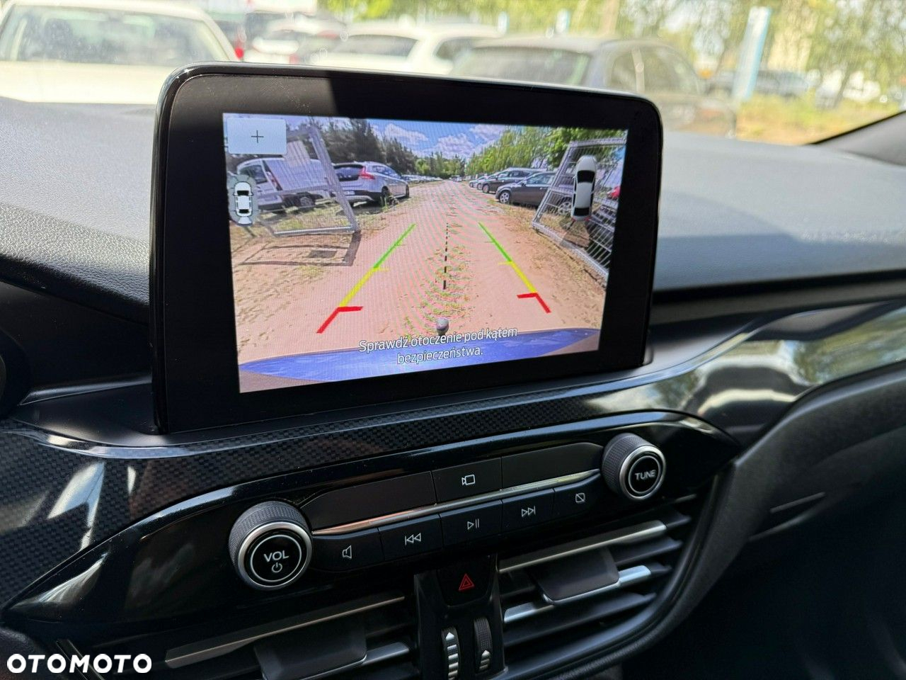 Ford Kuga - 11