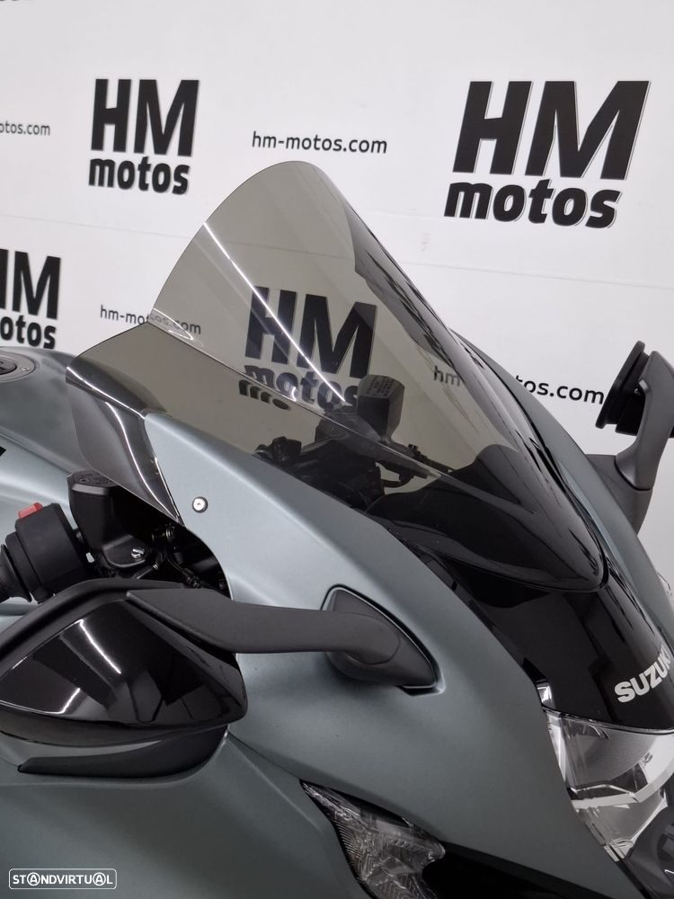 Suzuki Hayabusa GSX 1300R - 17