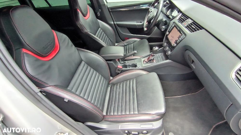 Skoda Octavia 2.0 TDI DSG 4X4 RS - 29