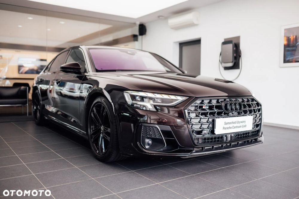 Audi S8 - 7