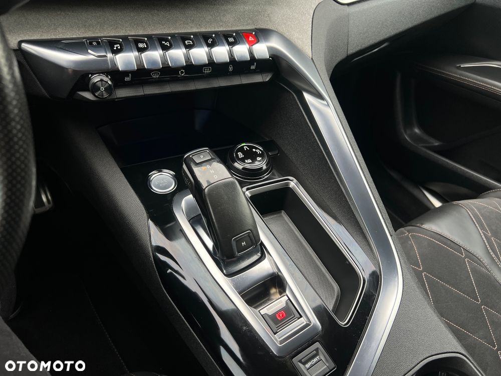 Peugeot 3008 BlueHDi 180 Stop & Start EAT6 GT - 26