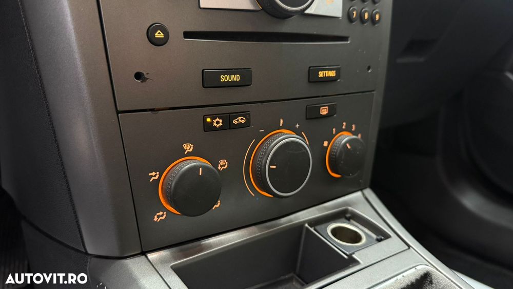 Opel Astra 1.6 Edition - 17