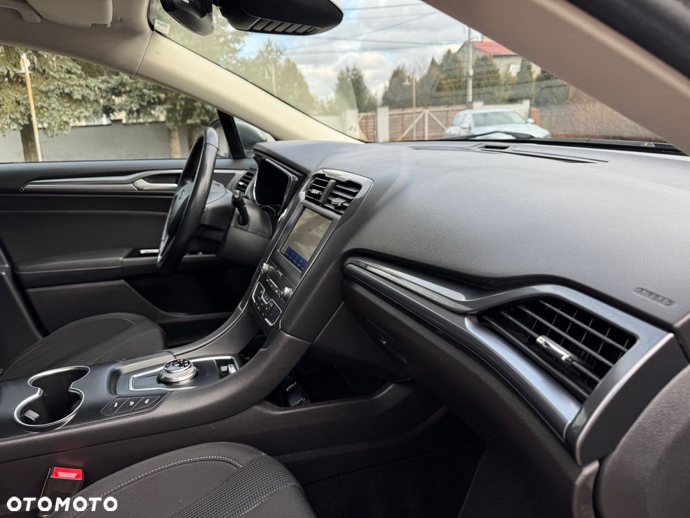 Ford Mondeo 2.0 EcoBlue Titanium - 33