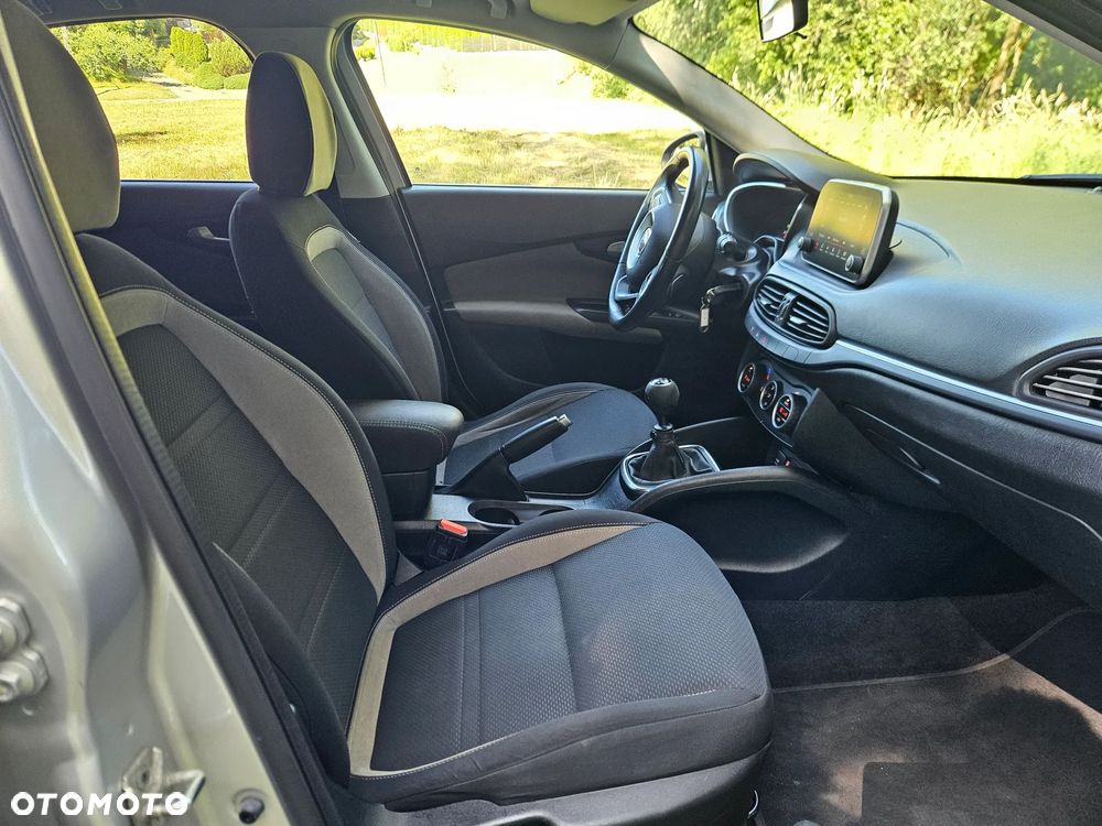Fiat Tipo 1.4 16V More - 10