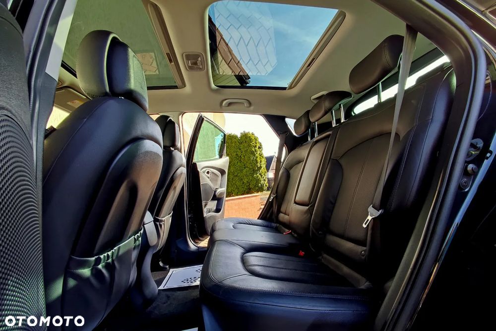 Hyundai ix35 1.7 CRDi 2WD blue Style - 22