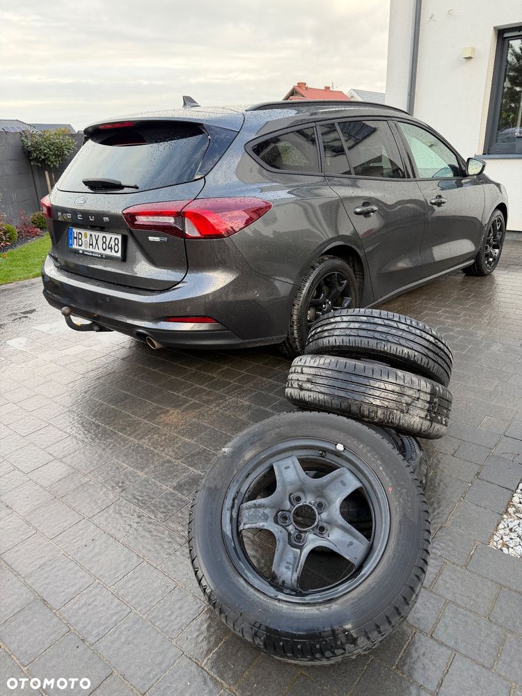 Ford Focus Turnier 1.0 EcoBoost Start-Stopp-System COOL&CONNECT DESIGN - 40