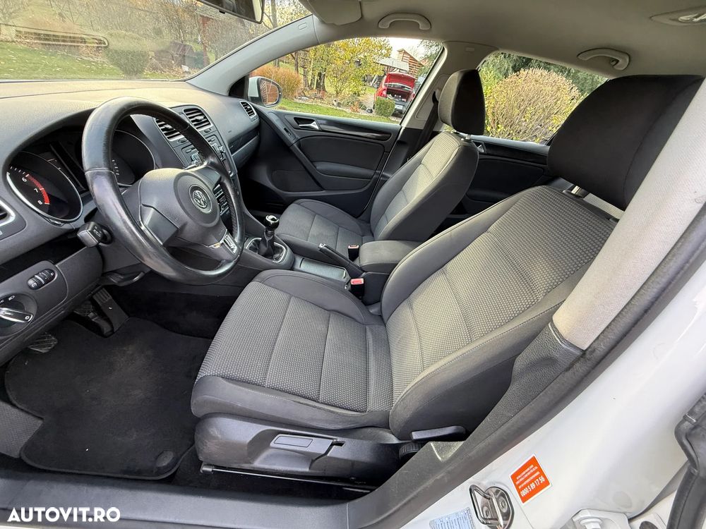 Volkswagen Golf 1.6 Comfortline - 26