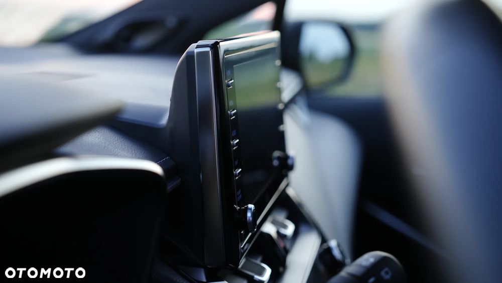 Toyota Corolla 2.0 Hybrid Executive - 29
