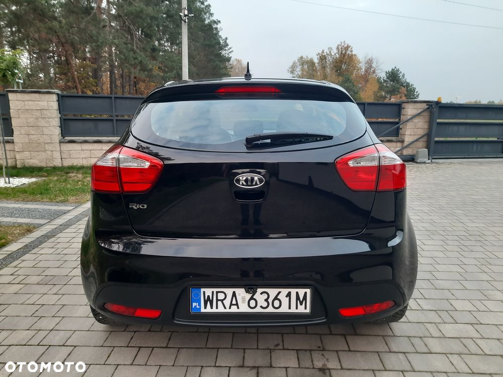 Kia Rio - 5