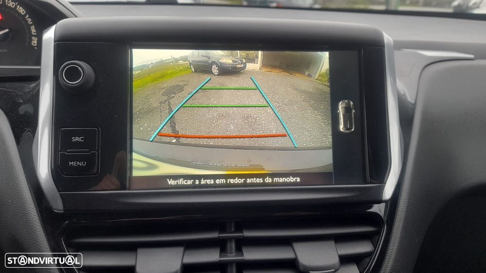 Peugeot 208 1.2 PureTech Style - 15