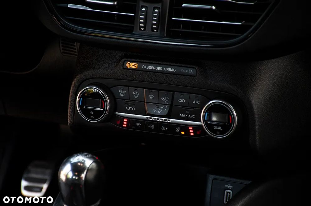 Ford Focus - 12