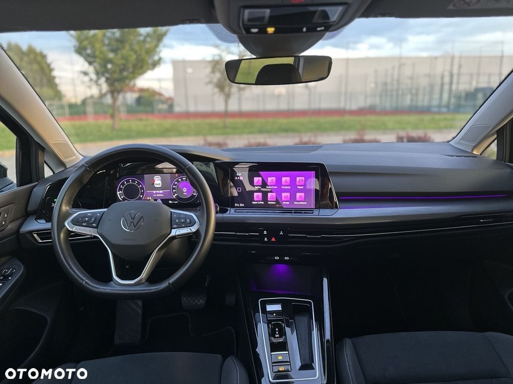 Volkswagen Golf 1.5 eTSI Style DSG - 19